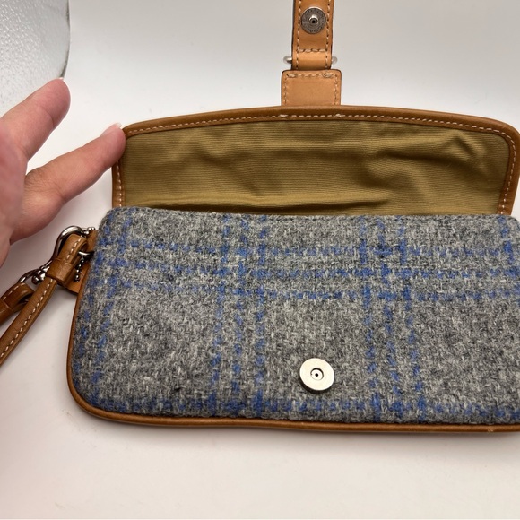 Coach Vintage Tweed Wristlet EUC